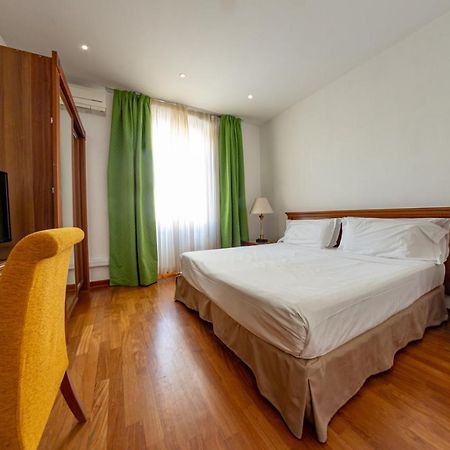 טריאסטה Residence Victoria מראה חיצוני תמונה