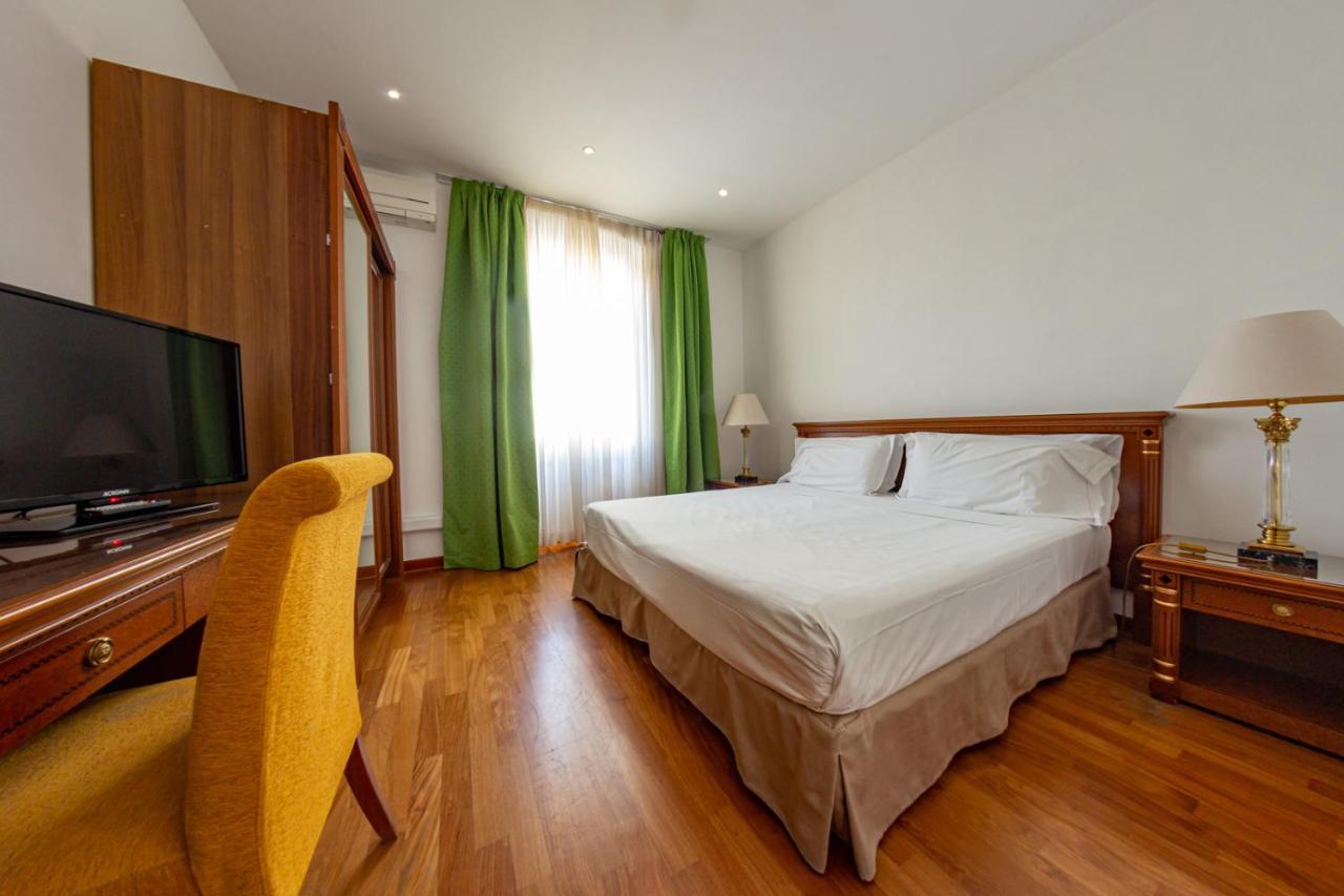 טריאסטה Residence Victoria מראה חיצוני תמונה